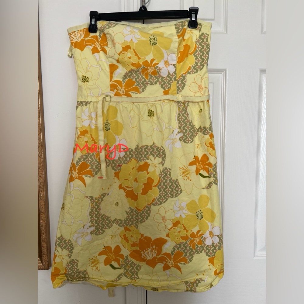 Pre loved strapless dress from Old Navy size 8 fit small